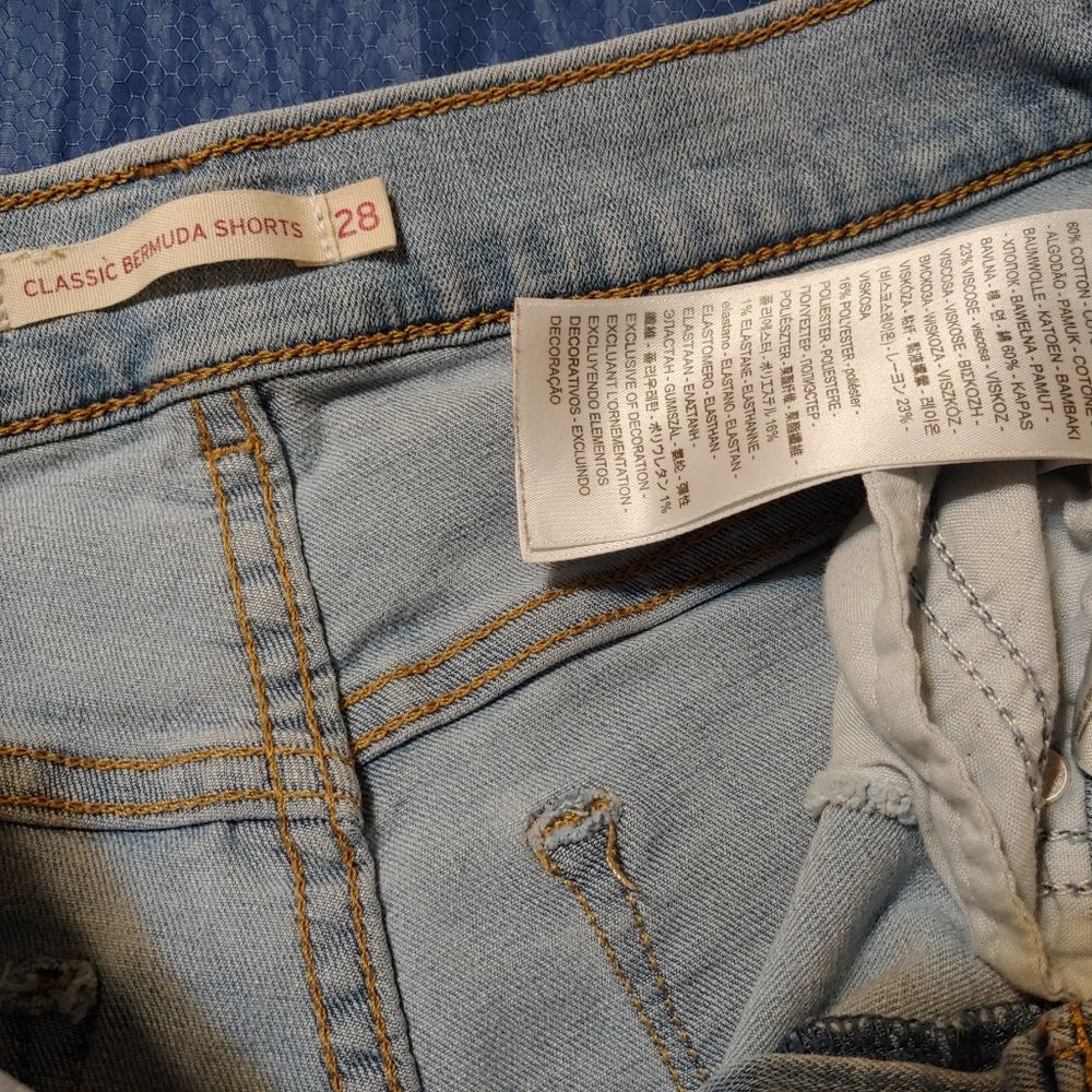 Levi Bermuda Shorts 28 - Picture 3 of 4